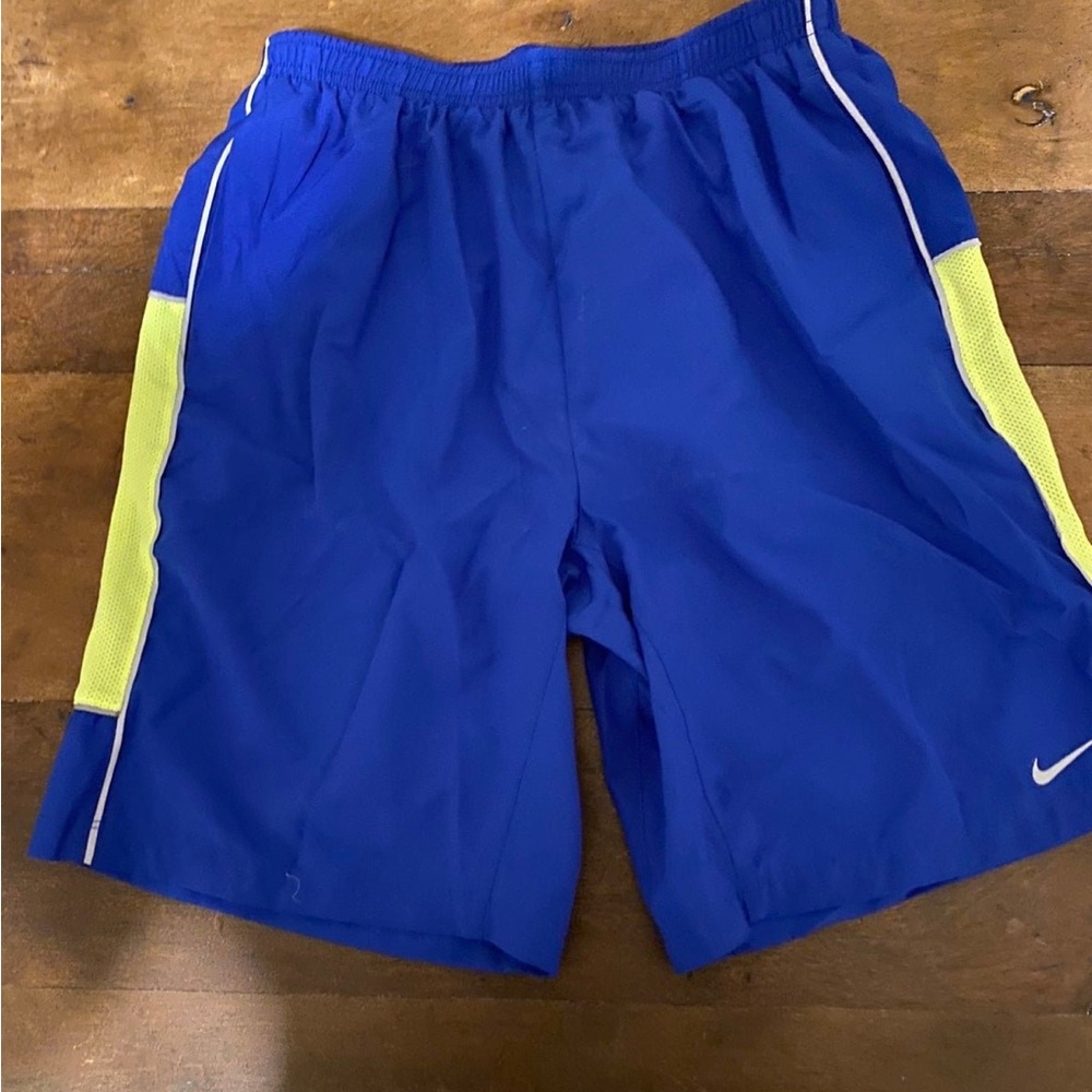 Nike Men's Blue Athletic Shorts - Picture 1 of 4